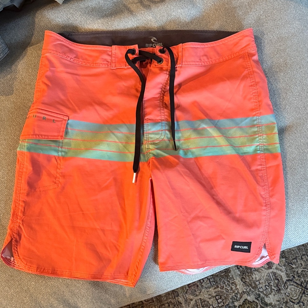 Rip Curl Men’s Coral Board Shorts with Stripes size 31